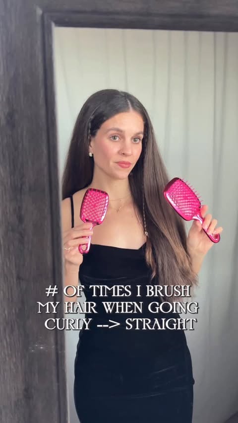 Instagram post by @kurlswkels for FHI Heat. Caption reads: [...] we’re Unbrushing now guys 💁🏽‍♀️✨ @fhiheat....
