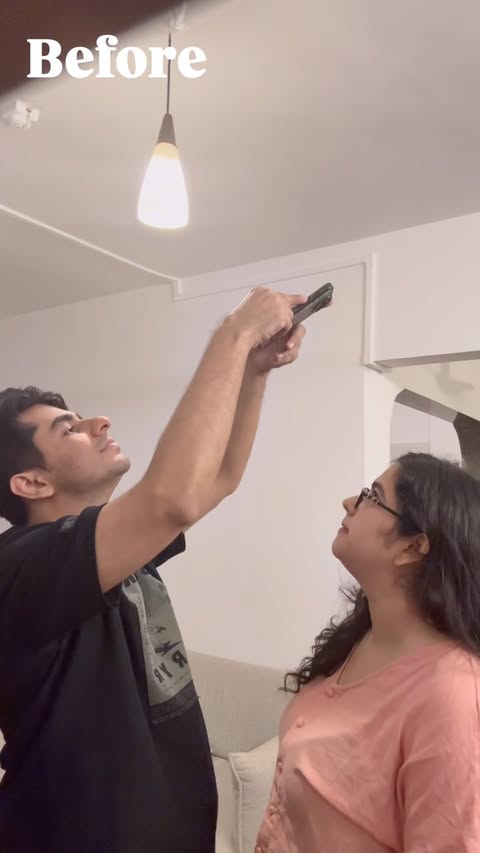 Instagram post by @amanjotwani_ for Flipkart TechSpert. Caption reads: @amanjotwani_ clicking my photo as i type this....