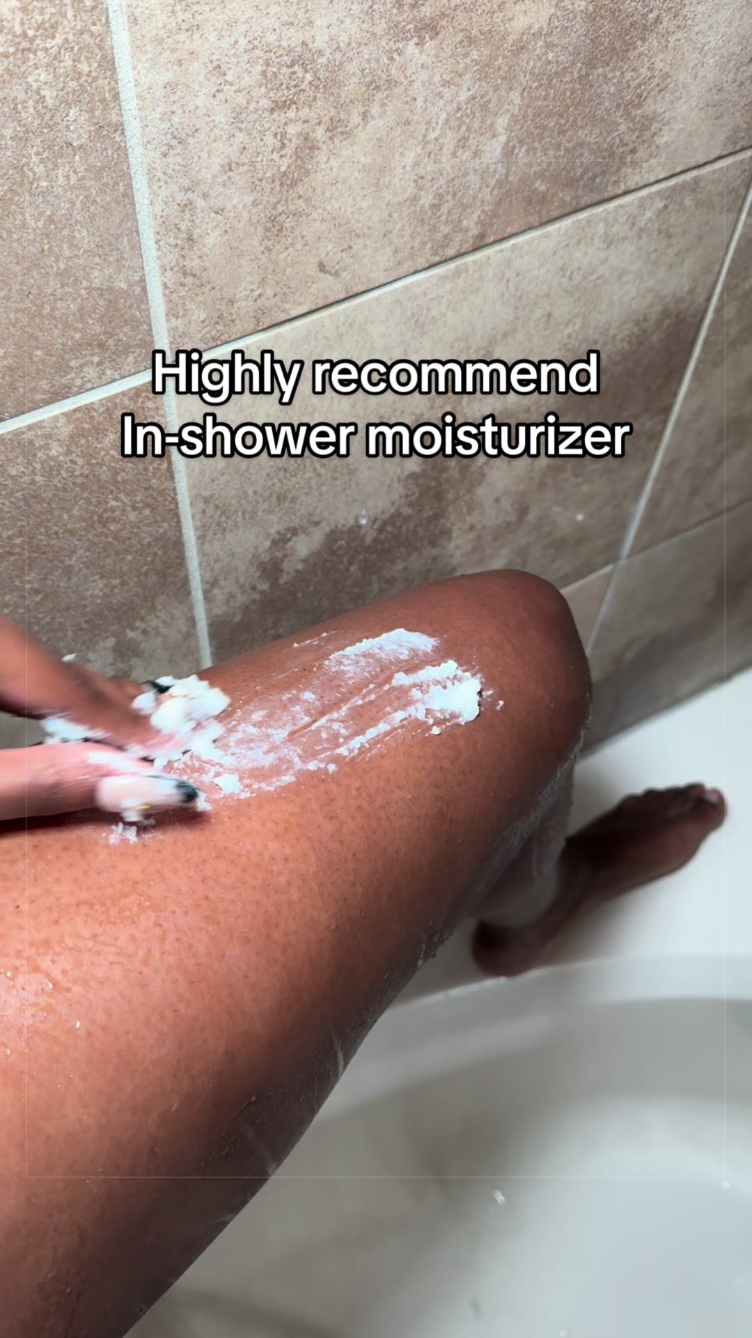 TikTok post by @sapphiredelight2.0 for Hanni Bodycare. Caption reads: Highly recommend this in-shower moisturizer @hanni....