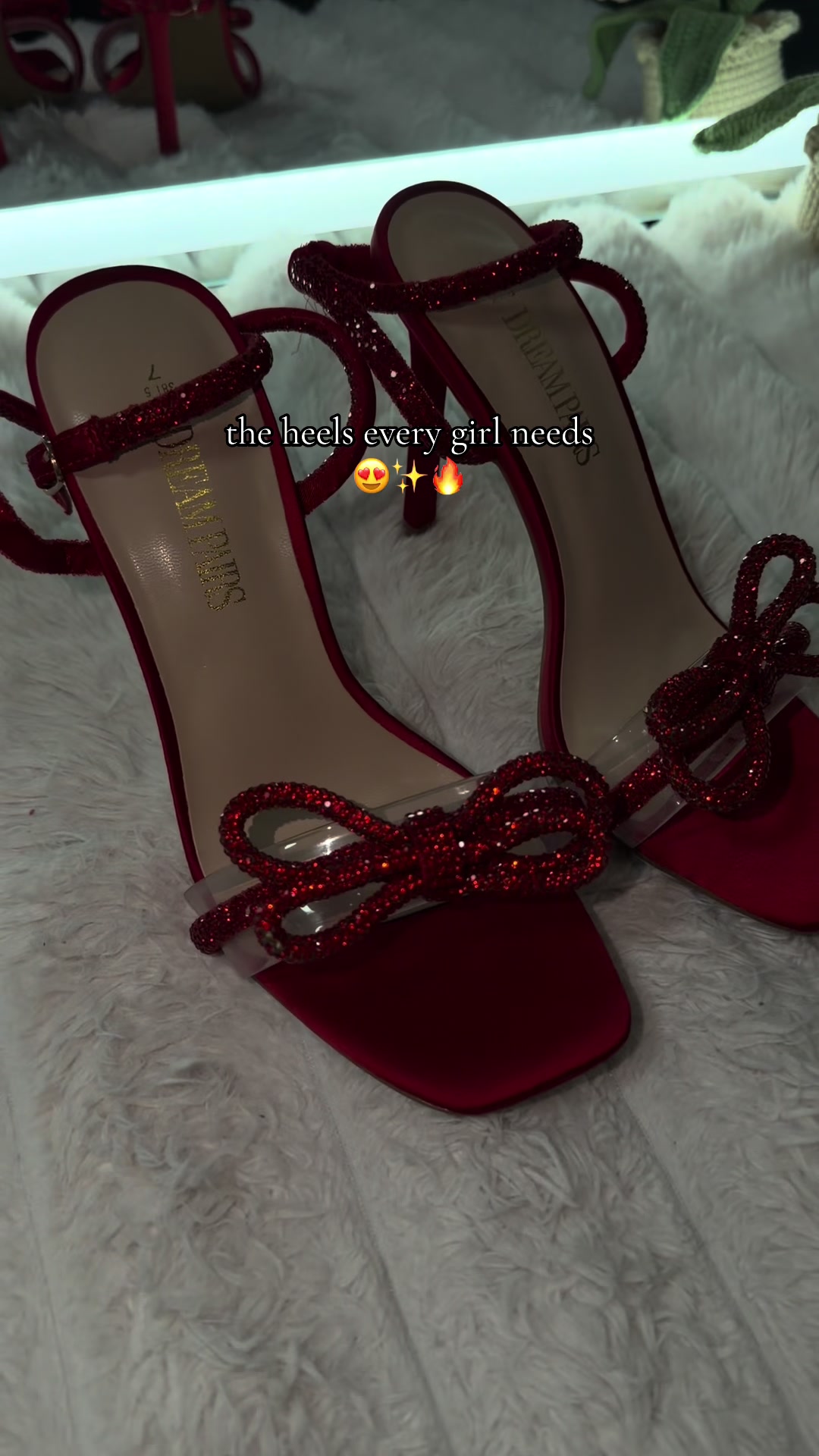 TikTok post by @sofiaquiroz723 for Dream Pairs. Caption reads: Perfectos 😍❤️✨🔥@Dream Pairs #dreampairs....
