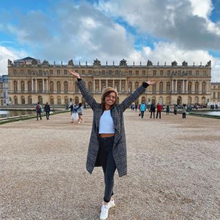 Instagram post by @jessablondin for greybandit. Caption reads: [...] some future home inspo...💭🏰🥰 @greybandit....