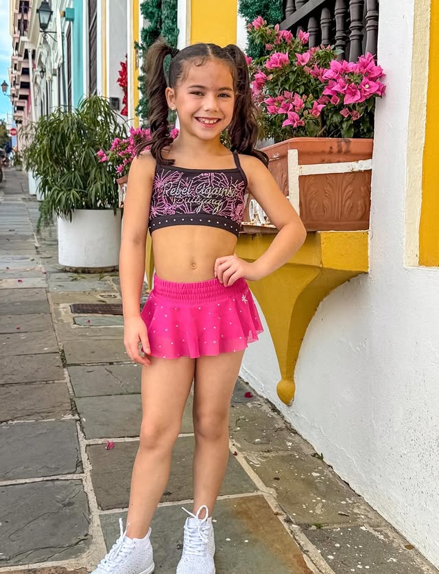 Instagram post by @aubreebedoya for Rebel Athletic Women. Caption reads: 💖RAB Fit Check ✔️ you matter & so do your friends....