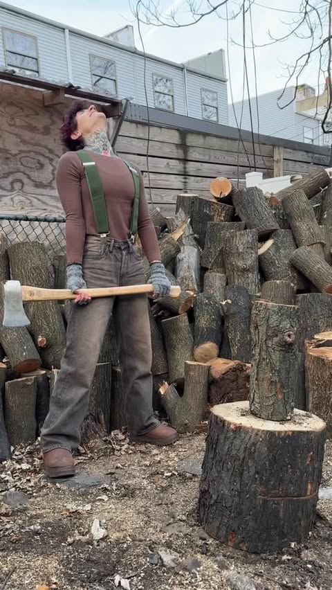 Instagram post by @a.k.a.vas for Woxer. Caption reads: Winter chopping in my @woxer 🪓 link in bio, ofc....