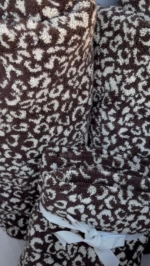 Instagram post by @daniklaric for Marshalls. Caption reads: [...] your friends this valentine’s day 💌....