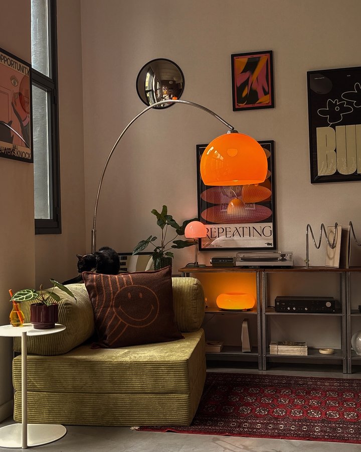 Instagram post by @cata.haus for Smiley. Caption reads: [...] added some beautiful new pieces from @smiley....