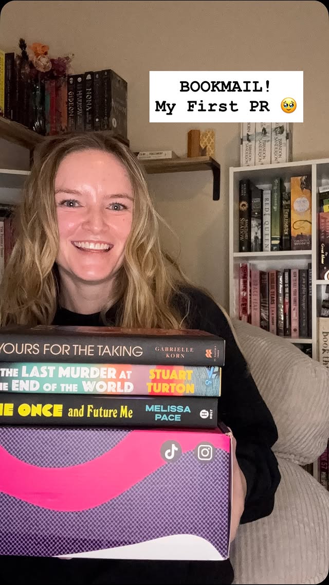 Instagram post by @whatsmadisonreadingnow for Aardvark Book Club. Caption reads: [...] unboxing a gifted box from @aardvarkbookclub....