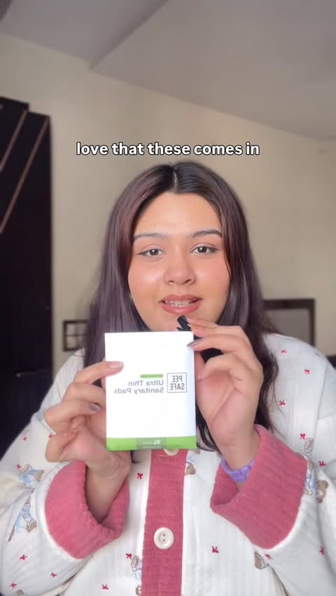 Instagram post by @slaywithbhavya for Pee Safe. Caption reads: Comment for the Links <3 

[ period care,....