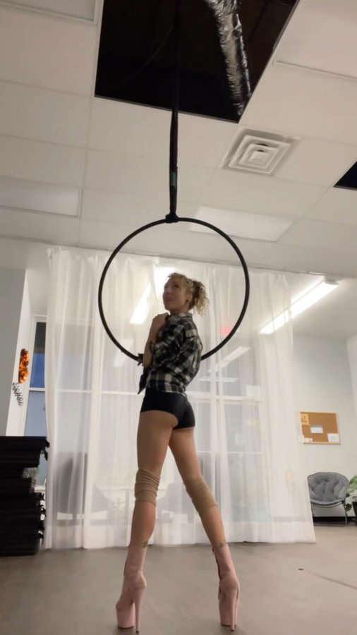 Instagram post by @gardenssnake for Pleaser Shoes. Caption reads: Oh you know.. just hangin around 💁‍♀️
Anyone else....