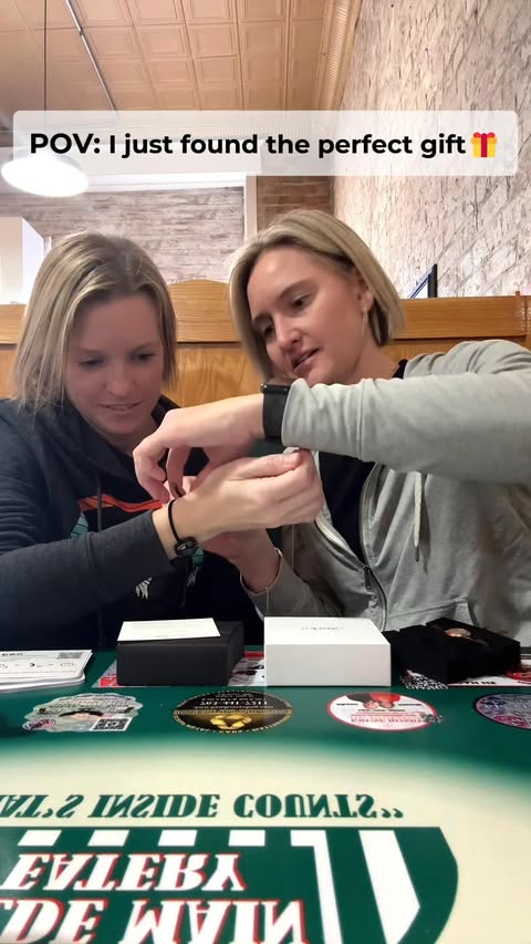 Instagram post by @amandalynnsmith_ for Totwoo. Caption reads: [...] just got easier. I gave Jess these @totwoo....