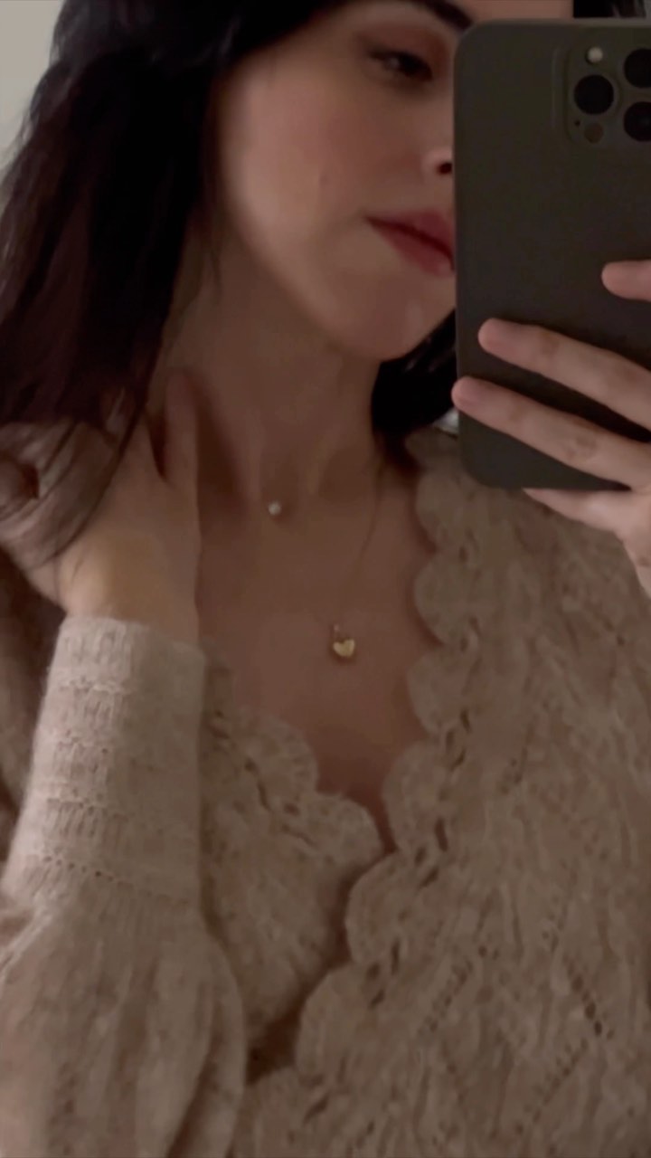 Instagram post by @sheereen.ak for GelinDiamond. Caption reads: [...] other beautiful 14k & Diamond pieces....