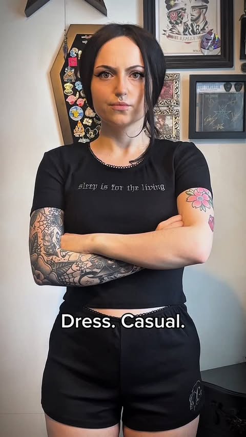 Instagram post by @catarinaxjane for KILLSTAR. Caption reads: Casual? Never. 💅🏻

Full fit is @killstar....