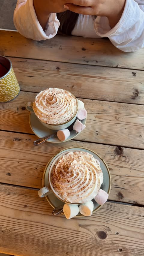 Instagram post by @saffiekhan_ for Boohoo. Caption reads: baby it’s cold outside🌨️🤍🧸
@boohoo code SAFFIE....