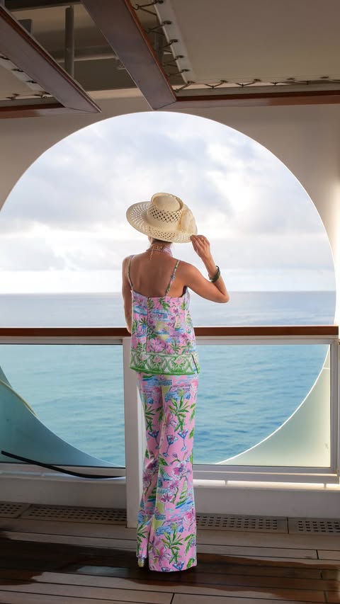 Instagram post by an influencer for Seabourn. Caption reads: [...] A perfect day at sea on @seabourncruise....
