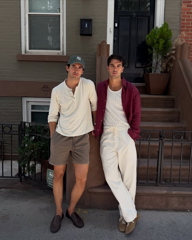 Instagram post by @ennyrad for Abercrombie & Fitch. Caption reads: #abercrombiepartner Checking off our city bucket....