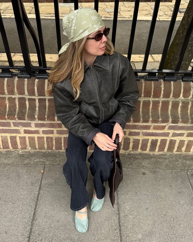 Instagram post by @lexie.lah for ALOHAS. Caption reads: ad london spring strolls in my fav @alohas 🌞.