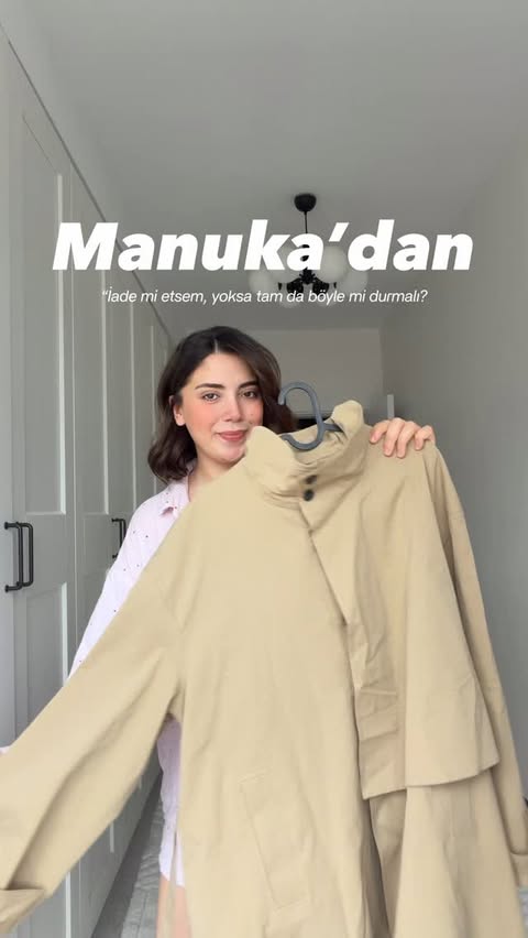 Instagram post by @buseuzunogllu for MANUKA. Caption reads: [...] karar veremedim… Sizce kalsın mı? 🤎....