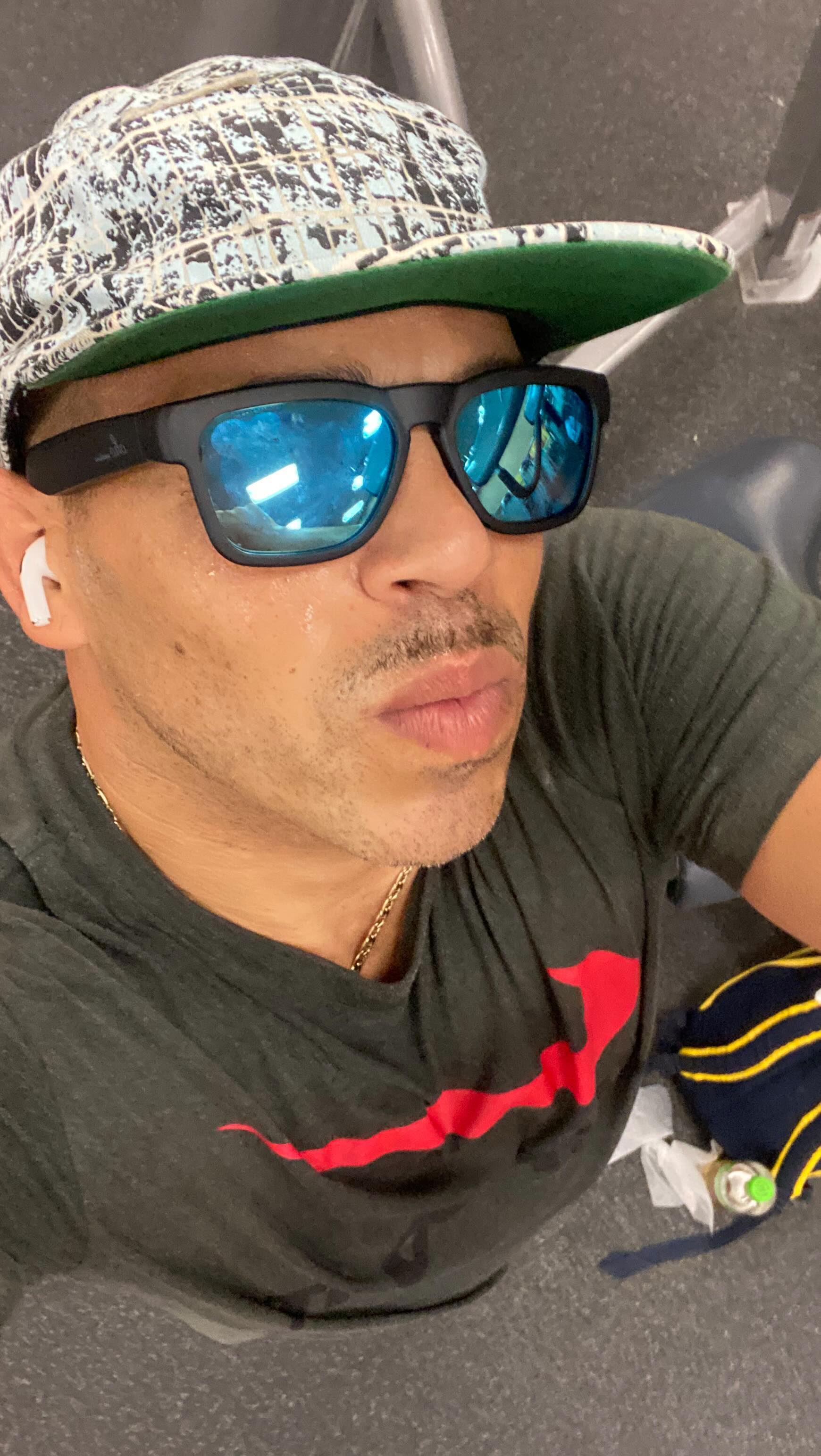 Instagram post by @henny_cotto for BeatStars. Caption reads: [...] #hennycotto #rapmonster #hiphop #beatstars.