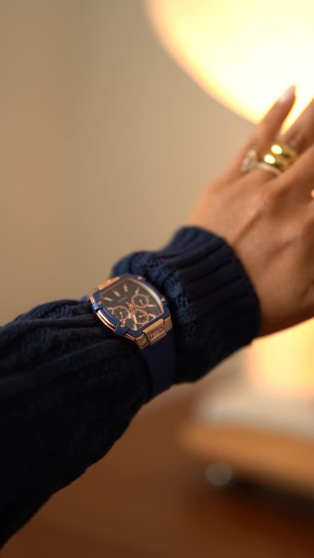 Instagram post by @ketlenweber for GUESS Watches. Caption reads: [...] size, maximum impact ✨
The iconic....