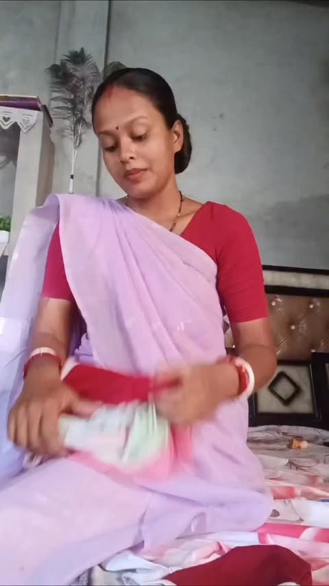 Instagram post by @bhukkad_pooja for Superbottoms. Caption reads: [...] support really helps 🧸💛 Using....