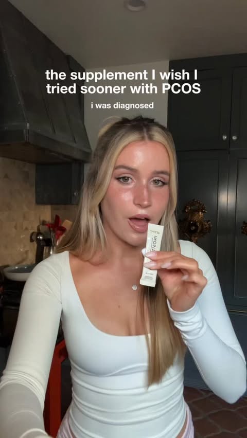 Instagram post by @getyourglowww for Arrae. Caption reads: [...] insulin resistance & PCOS symptoms. @arrae....