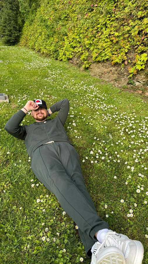 Instagram post by @tizianobrunostyle for Goorin Bros.. Caption reads: [...] your spirit animal with a flash of....