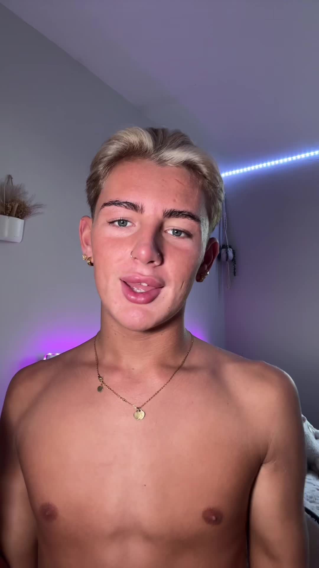 TikTok post by @kylejohnx for UKLASH. Caption reads: [...] from :@nyxcosmetics_uk @unicorn_cosmetics....