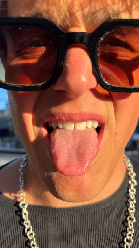 Instagram post by @kitinness for Bumble. Caption reads: [...] my flat and finding my wife AD @bumble....