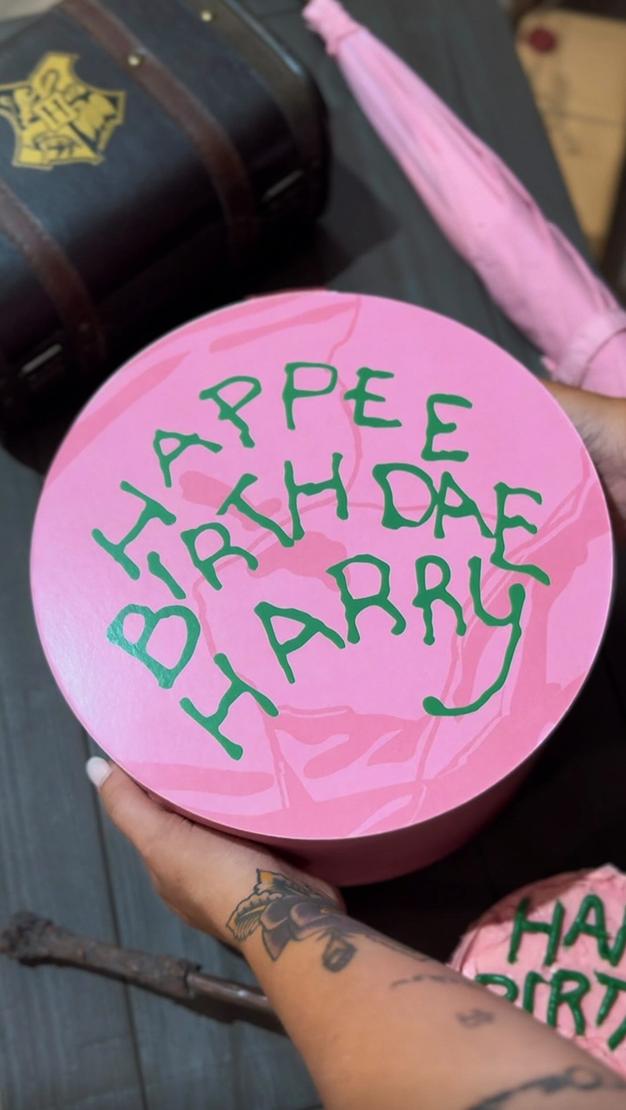 Instagram post by @elymagicalcorner for Harry Potter. Caption reads: [...] il compleanno di #HarryPotter un magico....