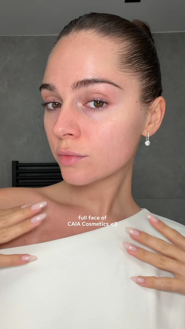 Instagram post by @jessyhartel for CAIA Cosmetics. Caption reads: Anzeige/ ✨ Get 10% off your first order when....