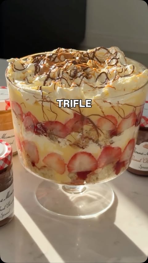 Instagram post by @liliforberg for Bonne Maman. Caption reads: A little twist on our usual trifle this year… the....