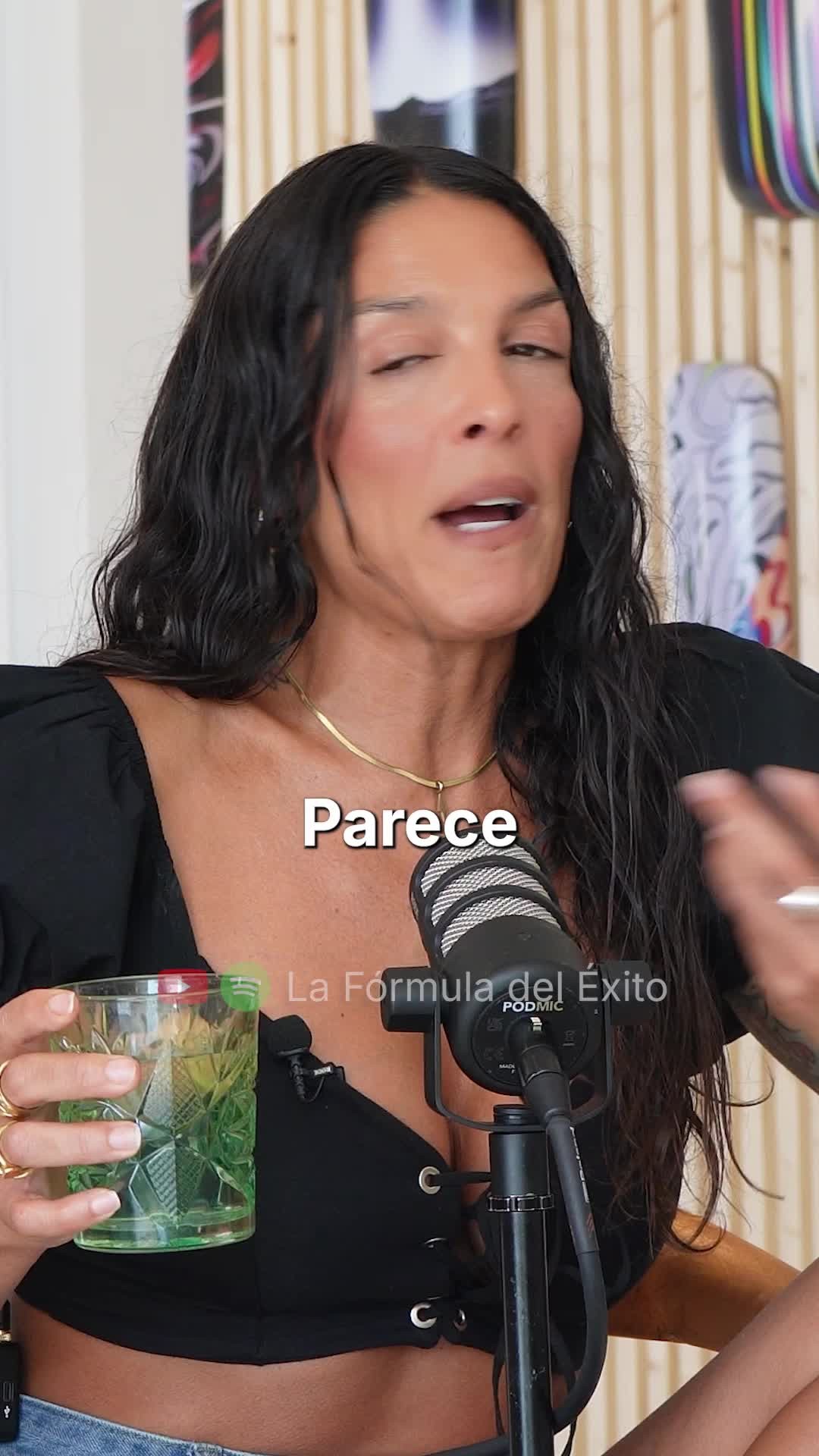 Instagram post by @lfde_podcast for Ploom. Caption reads: La vida influencer es mentira: Lorena Castell....