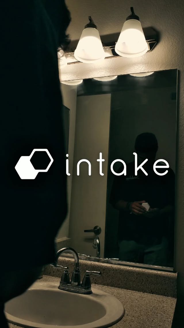 Instagram post by @christian_alexsy for Intake Breathing. Caption reads: [...] breath better, I train better". 😤:....