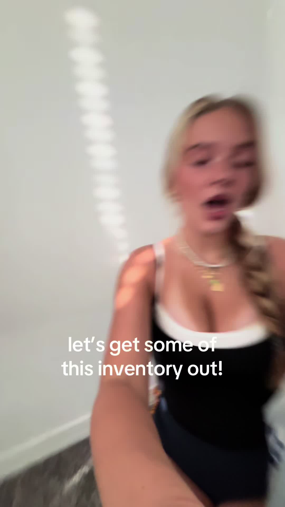 TikTok post by @aubreyryry for Photoroom. Caption reads: [...] things to list #depop #depopseller....