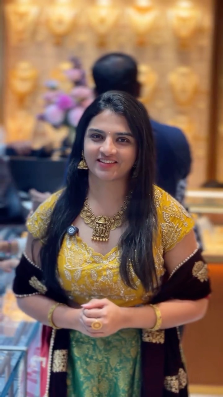 Instagram post by @wherenxt.dxb for Malabar Gold and Diamonds. Caption reads: Experience timeless elegance at the Artistry Show....