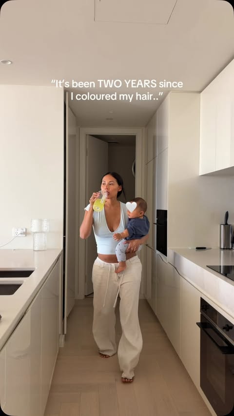Instagram post by @nicoleshiraz for Clairol. Caption reads: [...] a baby seems impossible but thanks to....