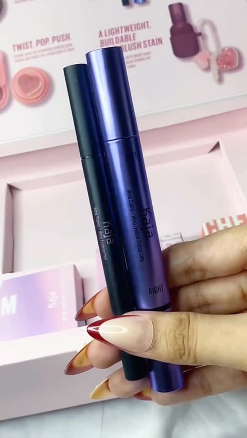 Instagram post by @makeupkpoper for Kaja Beauty. Caption reads: 🎀 𝑲𝒂𝒋𝒂 𝒃𝒆𝒂𝒖𝒕𝒚 𝑾𝒊𝒏𝒌 𝑺𝒕𝒂𝒎𝒑....