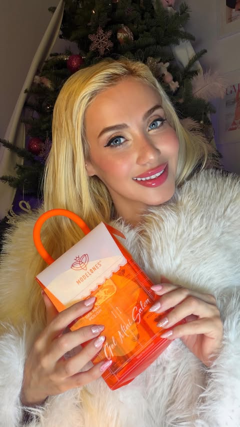 Instagram post by @persianbarbiedoll for Modelones. Caption reads: [...] the most iconic pop up event this....