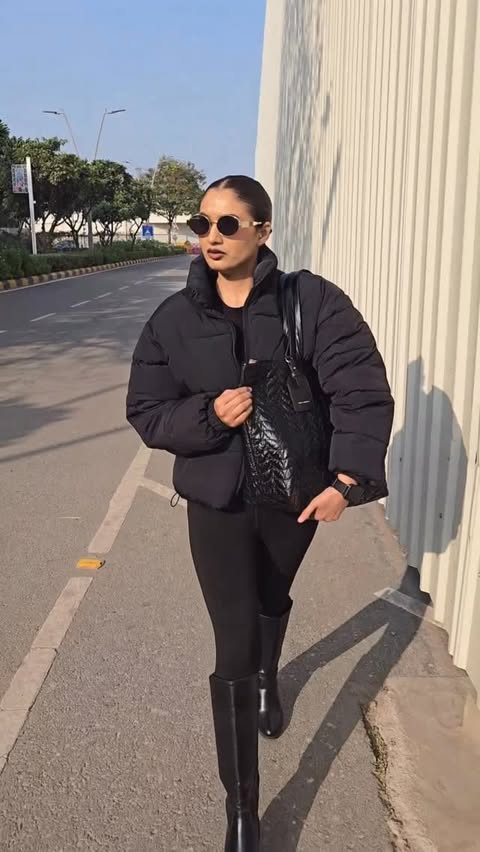 Instagram post by @deepika.atrey for Lino Perros. Caption reads: [...] without trying too hard ✨ Carrying....
