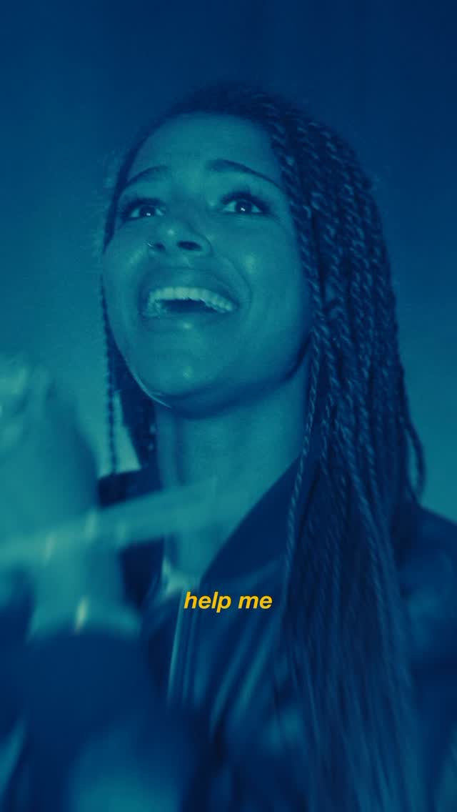 Instagram post by @theocarow for Warner Bros.. Caption reads: Anzeige | Part 1: Wie lautet dieses verdammte....