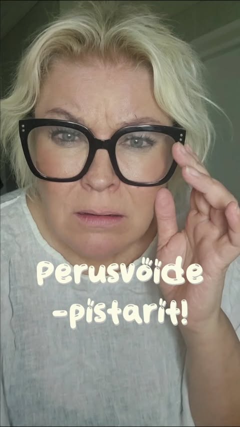 Instagram post by @minnakuukka for Itsehoitoapteekki. Caption reads: Kaupallinen yhteistyö @itsehoitoapteekki No, nää....