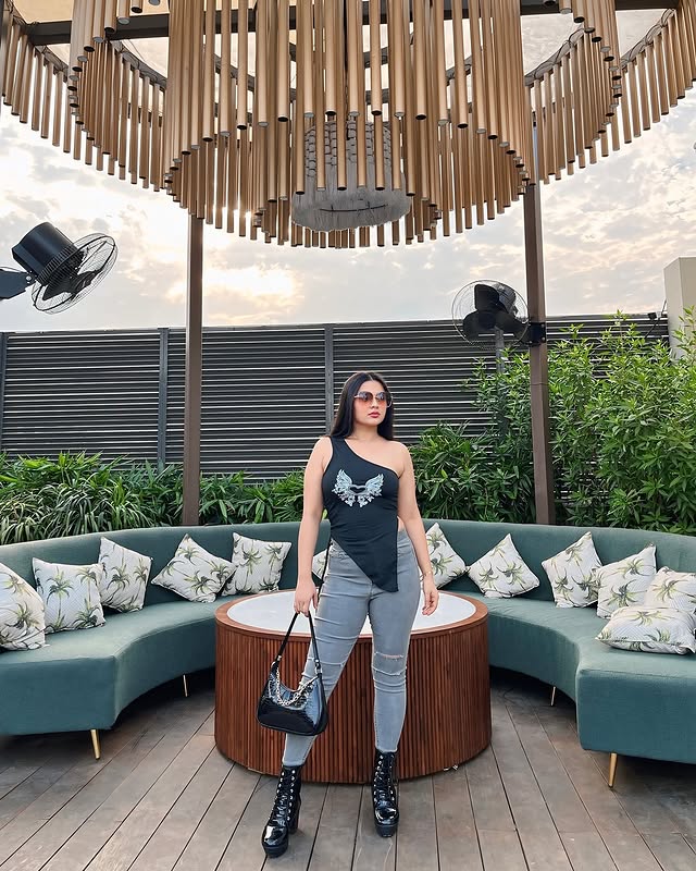 Instagram post by @khushboo_ranjann for Urbanic. Caption reads: The category is class. . . . . Wearing:....