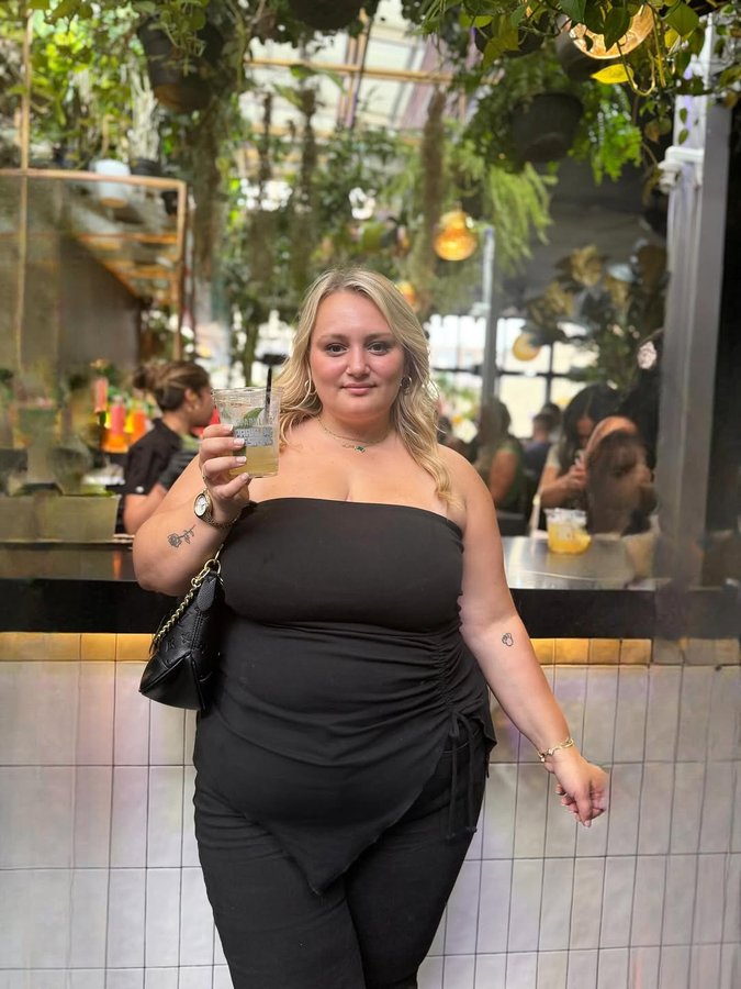 Instagram post by @thekatherinerae for Sparkling Ice. Caption reads: Had the BEST time at Sparkling Ice Sessions 🫶🏼....