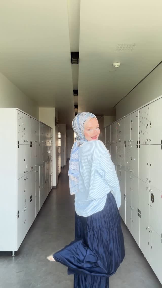 Instagram post by @maideryakara for Modanisa. Caption reads: School outfit diyince ✨🤍
#reklam.