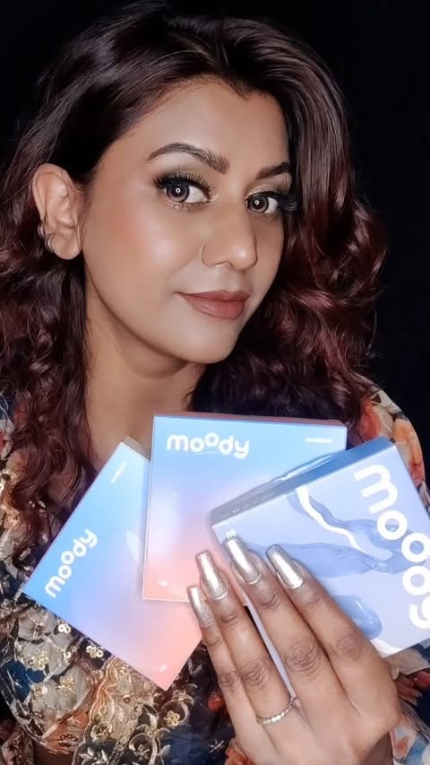 Instagram post by @crazymakeupeyes for moodylenses. Caption reads: Moody lenses sping collection ✨....
