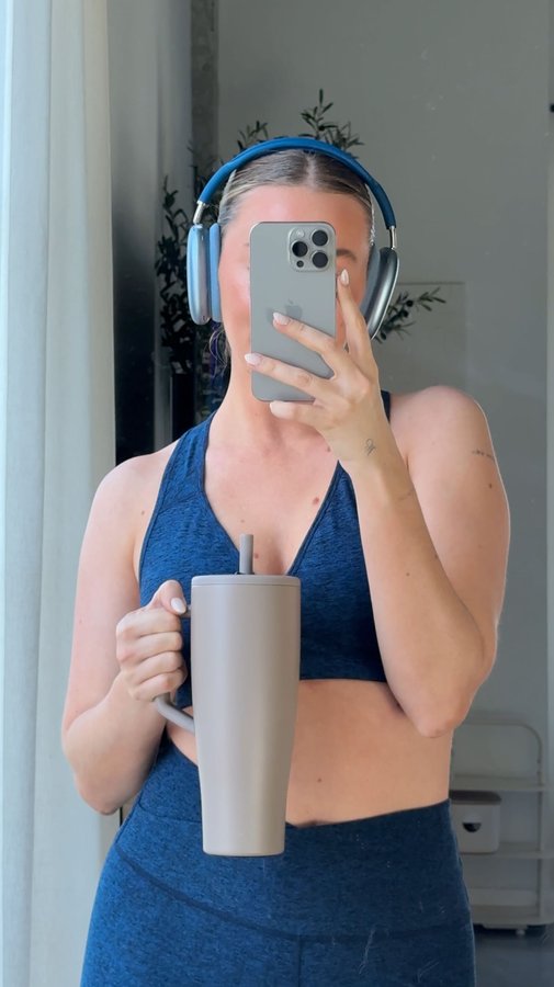 Instagram post by @wanderwithmacy for Wantable. Caption reads: Out with the old & in with the new! It’s spring....