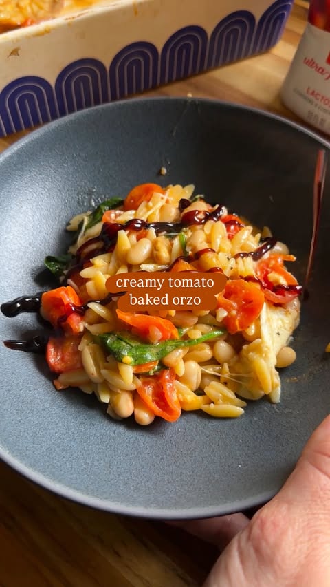 Instagram post by @graceelkus for fairlife. Caption reads: [...] this genius method all year long 👏....