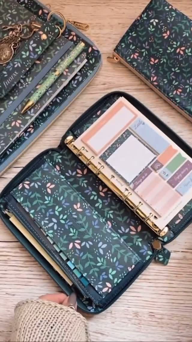 Instagram post by @marsiabramucci for Filofax. Caption reads: Say hello to your ultimate summer essential: the....