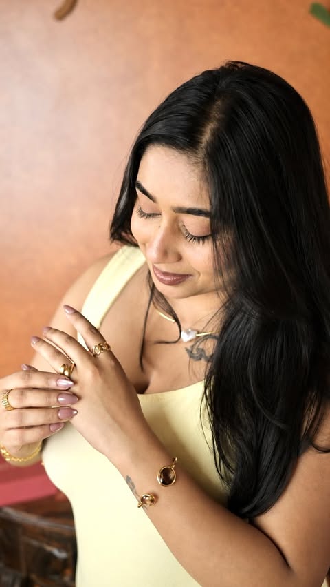 Instagram post by @avantikaa.j for Giva. Caption reads: [...] Use code AVANTIKA15 for 15% off (GIVA....