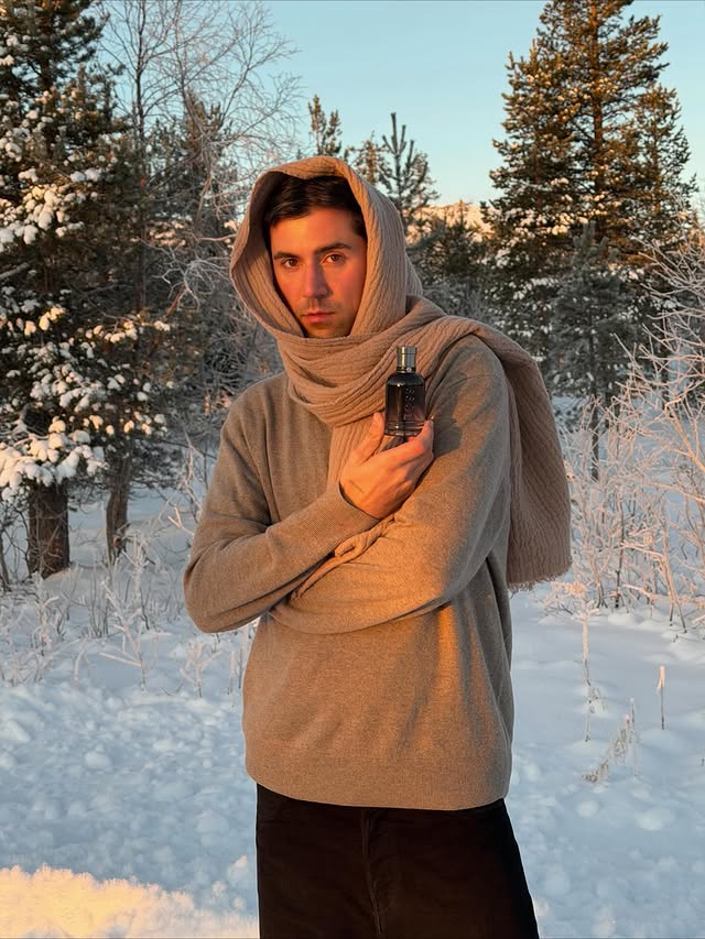 Instagram post by @lejannik for DOUGLAS. Caption reads: [...] @boss bottled beyond obviously duh 🤓....