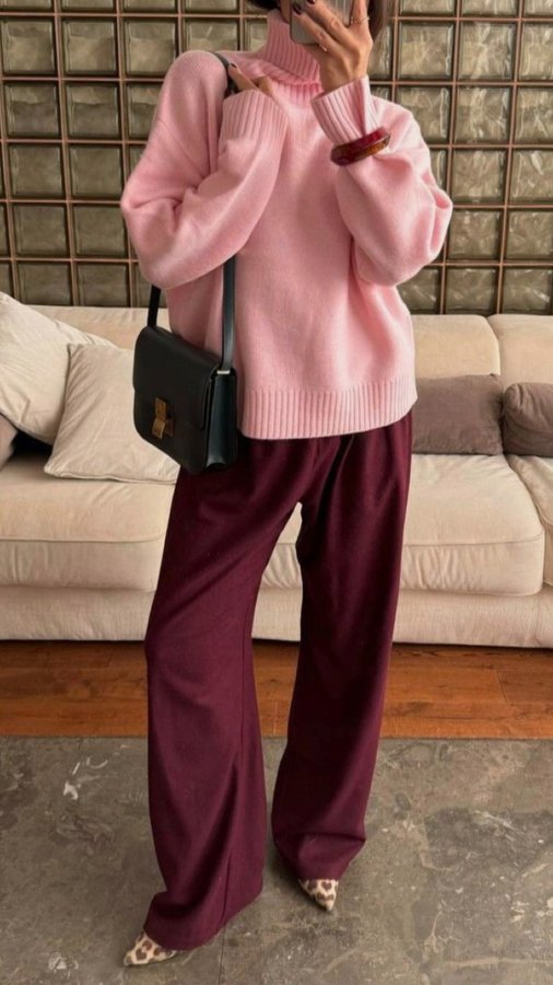 Instagram post by @annelauresmd for Soeur. Caption reads: Tenue du jour : vendredi ⛴️
📍depuis le....